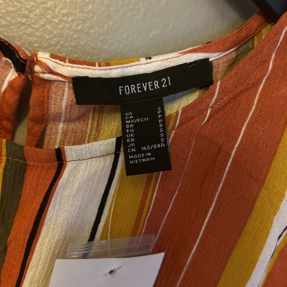 Forever 21 shirt - striped short sleeve tie front cropped top, NWT - Picture 2 of 7